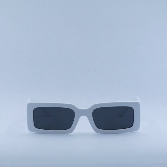 🕶️ New Dolce & Gabbana DG4416 303487 Sunglasses -White Frame, Dark Grey Lenses - Picture 2 of 11